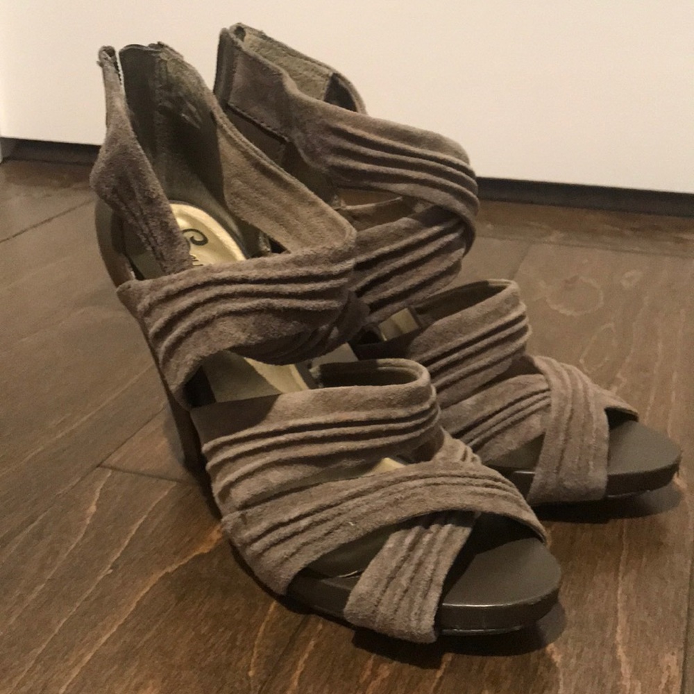 Olive gray Seychelles heels- size 8